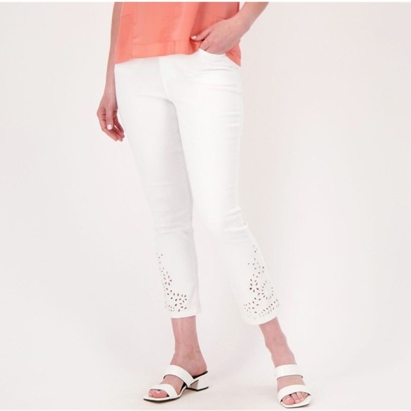 John Mark Floral Eyelet Embroidered Fringe Hem Straight Leg Jeans. - Picture 4 of 12